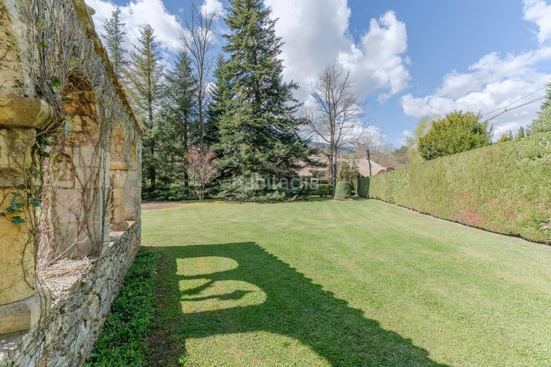 Foto 2d663125-5670-409a-9a16-9825c881f09d. Casa amb aparcament a Camprodon