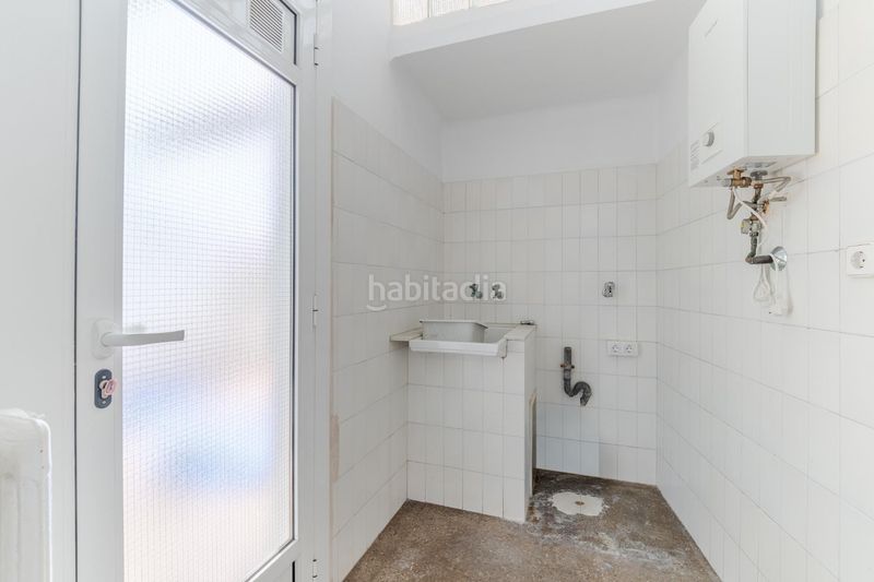 Foto 3ae17e4f-115e-4a4d-b475-04db6ebbd5f6. Rent flat in Centre Sabadell