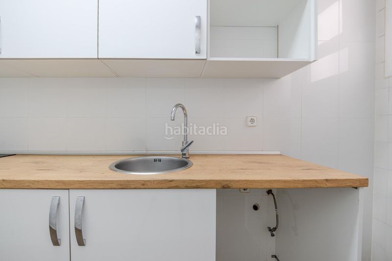 Foto c7632d7e-397e-47af-853c-14f6ae549b2a. Rent flat in Centre Sabadell