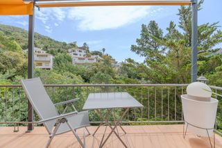 Chalet à Rosamar. Casa de 2 apartamentos independientes con solar adyacente y lice