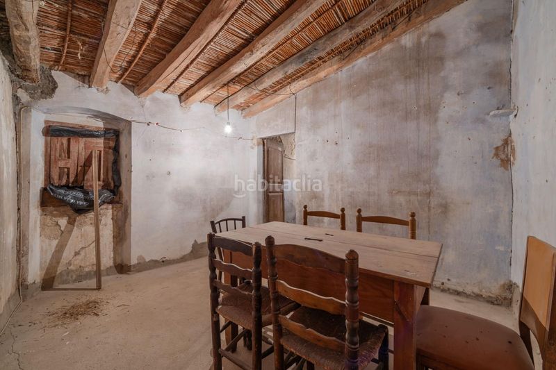 Foto 1b6d6d74-fdaa-4876-a699-2653dcd2d2a0. Masia amb calefacció aparcament a Gualta