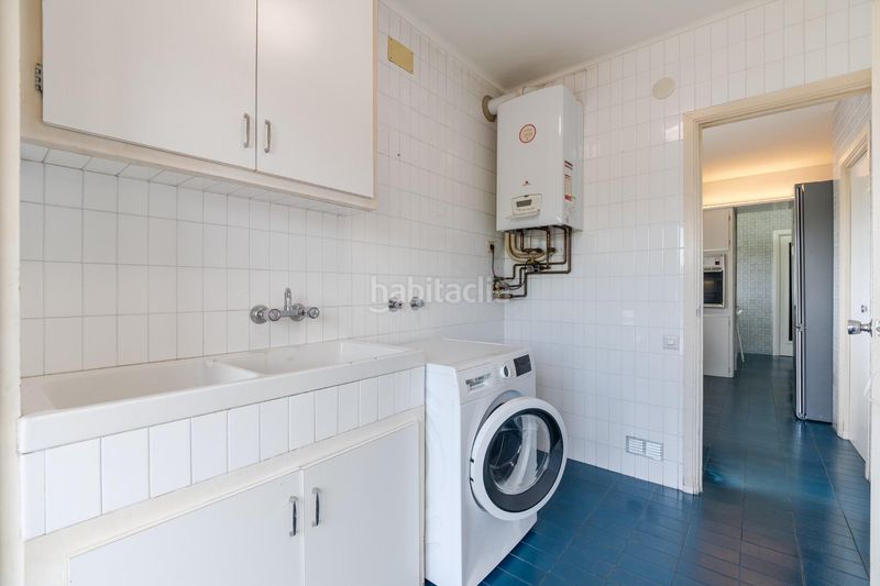 Foto 10b775ce-9c00-4e84-8e7c-e30c85bc6c96. Lloguer apartament amb calefacció a Eixample Sud-Migdia Girona