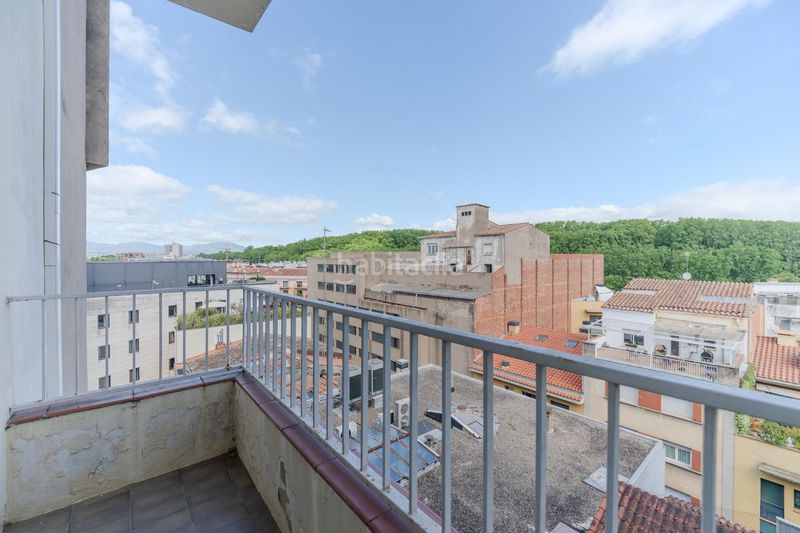 Foto 9190e9fb-d1c2-43b2-8bf1-fec66bcd2883. Lloguer apartament amb calefacció a Eixample Sud-Migdia Girona