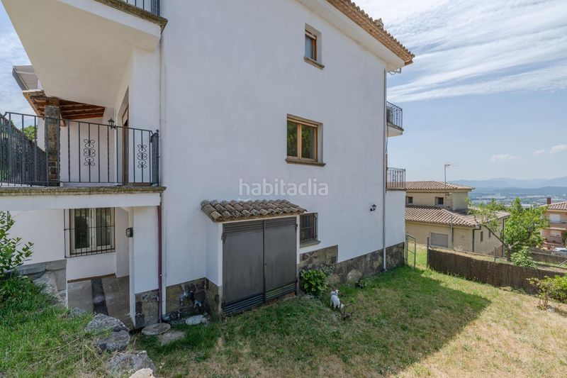 Foto 68f398b6-2e65-43e1-a396-0c3564e26256. Lloguer casa amb aparcament a Montjuïc Girona