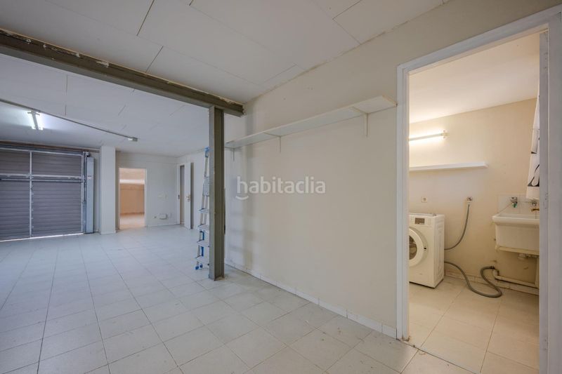 Foto d4ba84b1-3f3e-4de8-a71a-d8ec5a38db52. Lloguer casa amb aparcament a Montjuïc Girona