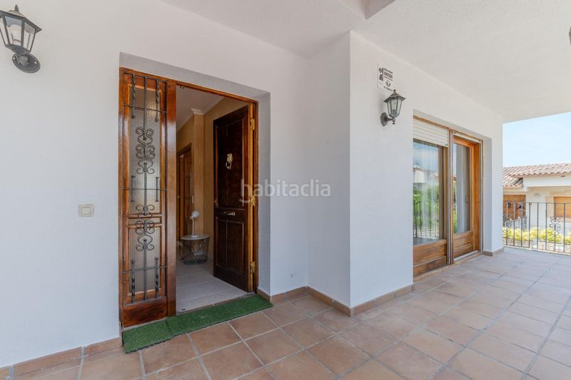 Foto fc03054c-eb45-4abe-9766-787cd80f2fba. Lloguer casa amb aparcament a Montjuïc Girona