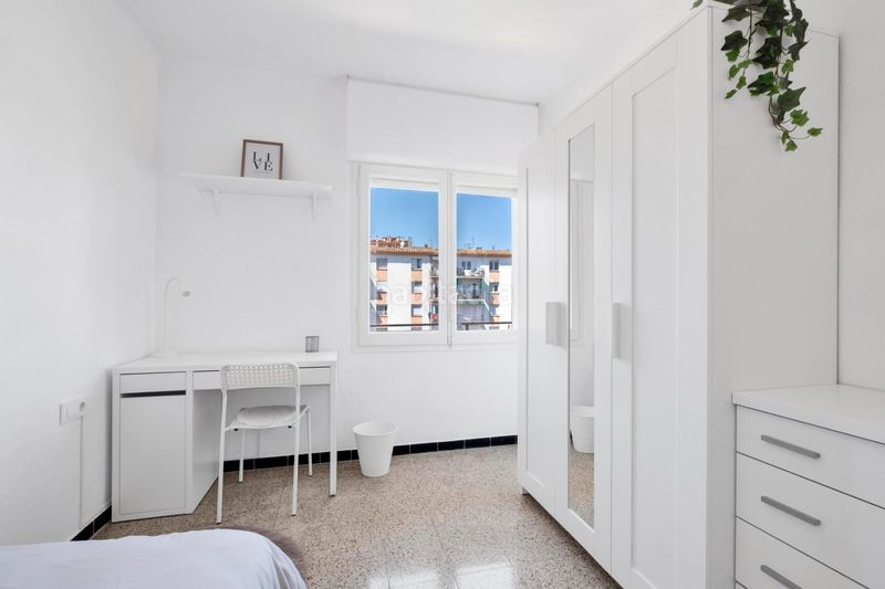 Foto cbf77bfe-dd0a-4e56-ad30-fd23df922d1a. Lloguer apartament a Mas Masó - Hospital Salt