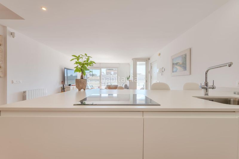 Foto ddac91ce-1b20-4fb5-a499-87989e5a0656. Duplex avec chauffage dans Eixample Nord Girona
