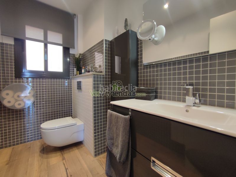 Foto 7e0d53eb-37d0-46e4-8cd2-d1103d5281ea. Casa a avinguda avinguda 180 a Torrelles de Llobregat