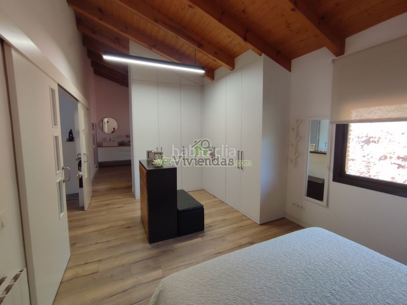 Foto 81c7c632-6725-43d3-a619-8e0e8590b8fa. Casa a avinguda avinguda 180 a Torrelles de Llobregat