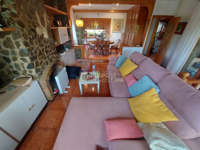 Foto 69506c89-8a2d-4764-8706-25509e4e6f16. Casa amb xemeneia calefacció piscina a Castellbisbal