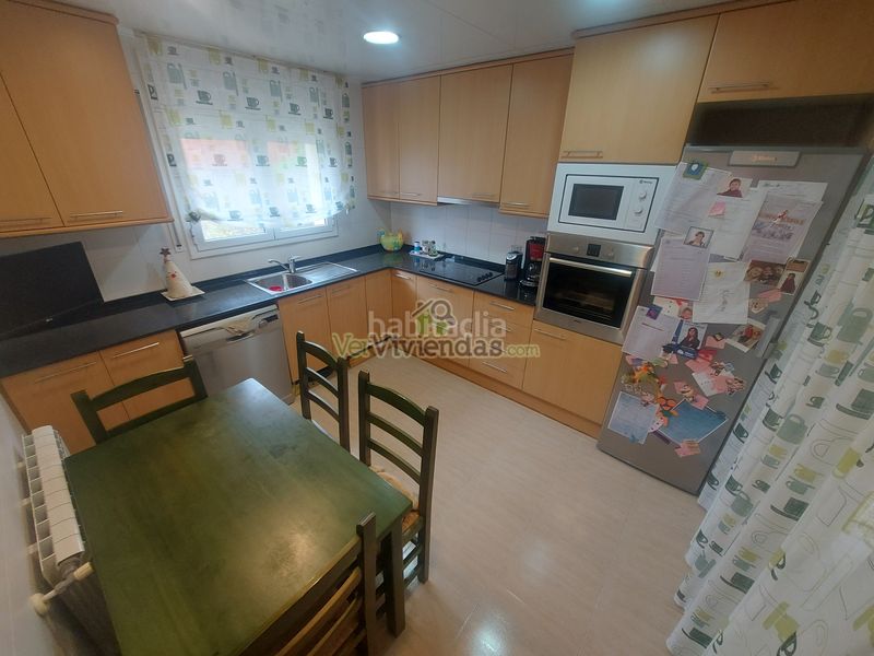 Foto 62927447-687a-4774-a724-e3b52c0d93db. Casa adossada amb calefacció aparcament a Piera