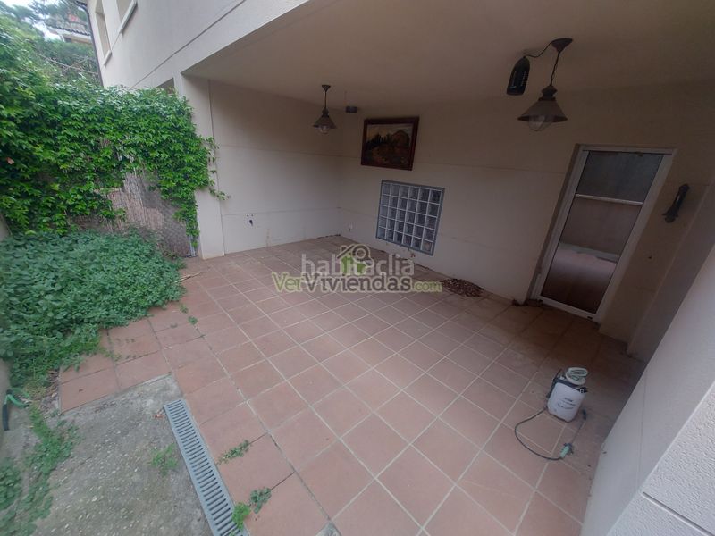 Foto 8d12ca47-703a-44e3-a183-f54c8f6eee23. Casa adossada amb calefacció aparcament a Piera