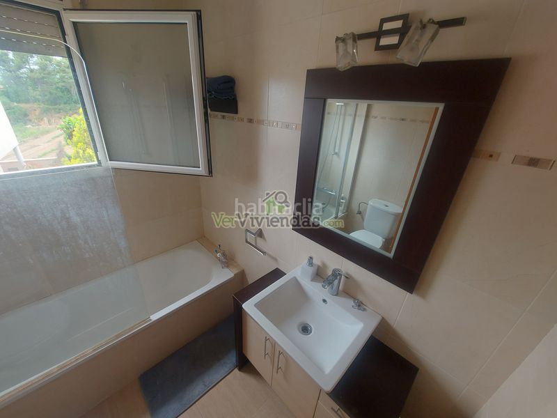 Foto c3f122ea-6781-4dd1-8273-63550589c90b. Casa adossada amb calefacció aparcament a Piera