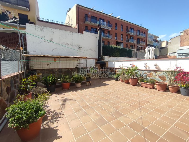 Foto e3b5a708-982b-4849-ac42-baa1c03e2ca1. Pis amb xemeneia calefacció a Viladecavalls