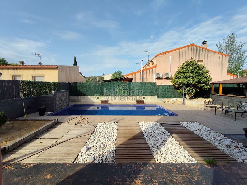 Foto 682f5e84-c80e-4896-9e23-be20d14ec5ff. Casa amb xemeneia calefacció aparcament piscina a Collbató