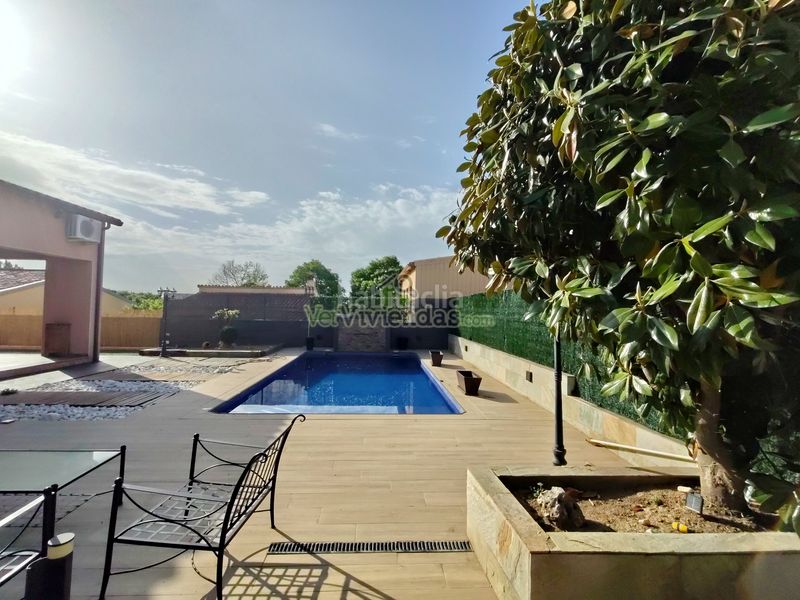 Foto ee2650ea-8b0b-4365-84c1-e072cb00229a. Casa amb xemeneia calefacció aparcament piscina a Collbató