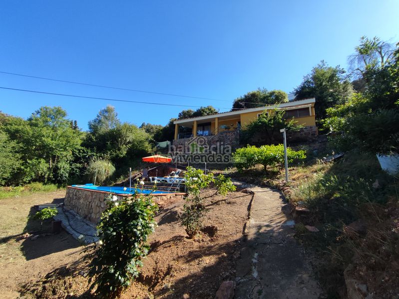 Foto 837cec60-2fa7-4cb3-820a-ae60aa4ad024. Casa amb xemeneia calefacció aparcament piscina a Torrelles de Llobregat