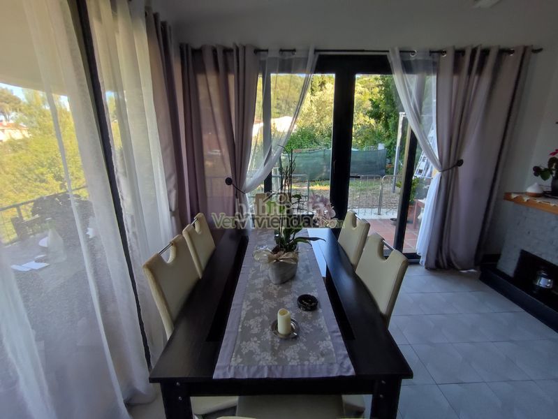 Foto d5677c2d-2073-4a34-b836-a31bbfccecba. Casa amb xemeneia calefacció aparcament piscina a Torrelles de Llobregat