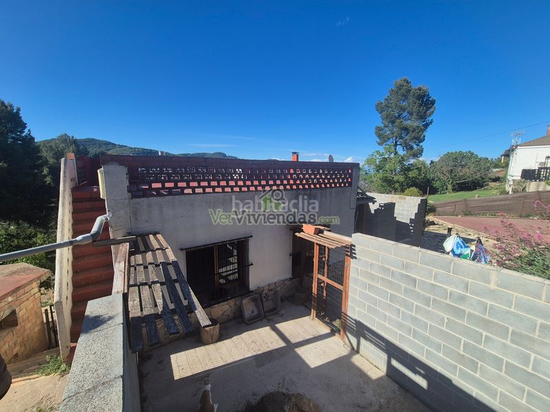 Foto 1d9cbb66-3755-4d9d-abfd-cff2d62da1ce. Casa amb xemeneia calefacció a Corbera de Llobregat