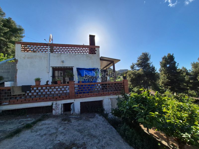 Foto 37d63662-ec3a-44f3-8dcb-d343d8af4b72. Casa amb xemeneia calefacció a Corbera de Llobregat