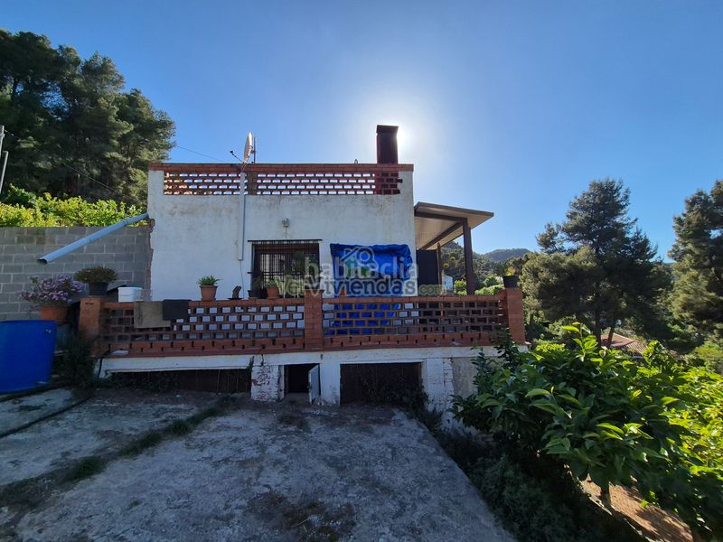 Foto 8d1ed221-7101-489f-85a4-0895b72de3ed. Casa amb xemeneia calefacció a Corbera de Llobregat
