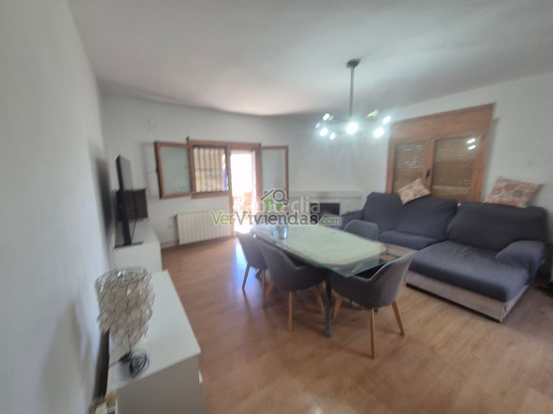 Foto 92bf22bb-f89c-43c2-99b1-2565500ed582. Casa amb xemeneia calefacció a Corbera de Llobregat
