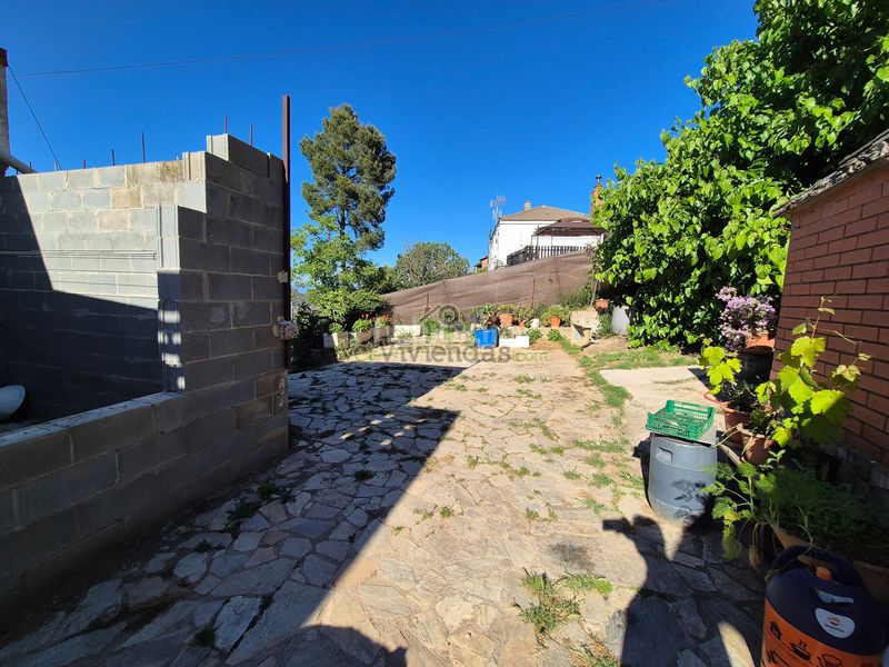 Foto dd211a8b-681e-404c-a35c-1dc436b9985c. Casa amb xemeneia calefacció a Corbera de Llobregat