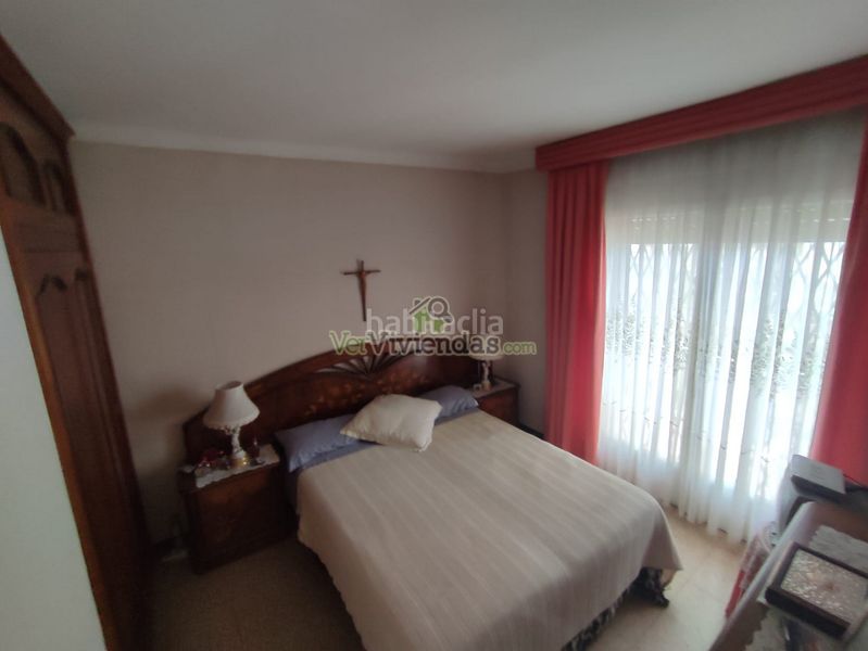 Foto 8a237b2a-d9c4-4778-b6d4-f74f0b45ca1b. Casa amb xemeneia aparcament a Vallirana