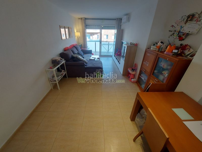Foto fd2cd234-3226-49eb-a214-2d45bb4a5d25. Pis amb calefacció aparcament a Vallirana