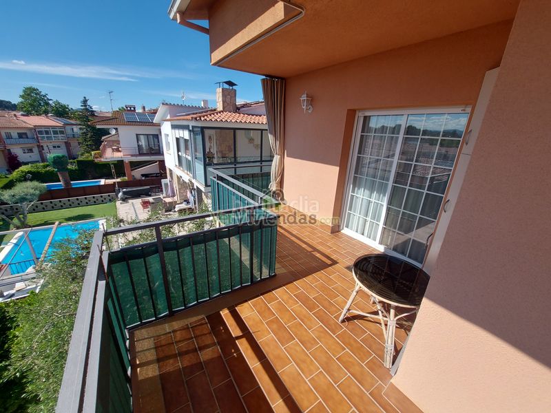 Foto 0dcfafa6-d340-4110-806d-8ba04a988f21. Casa amb calefacció aparcament a Masquefa