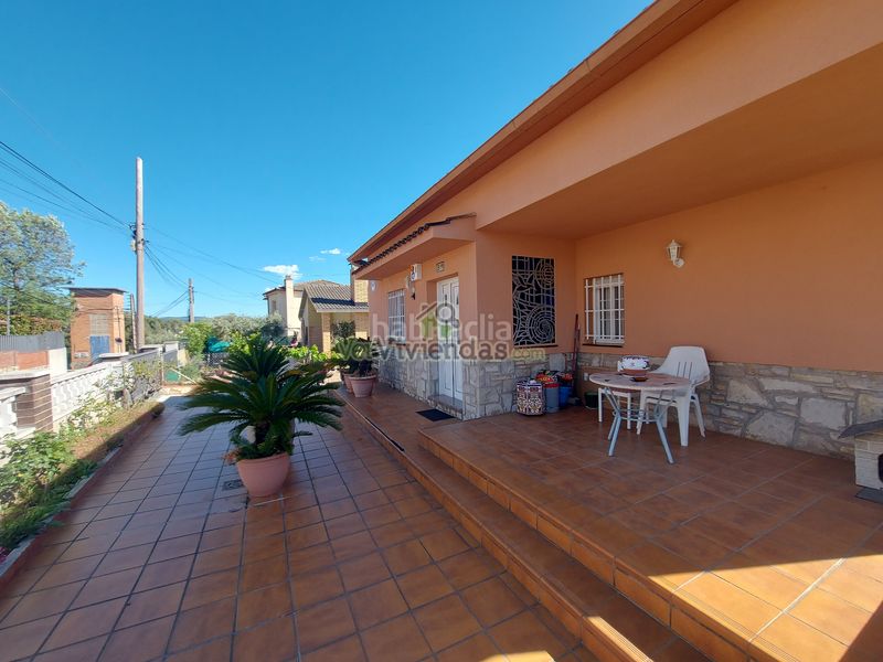 Foto 443a6c3e-00b8-4d02-b408-03bd4b869216. Casa amb calefacció aparcament a Masquefa