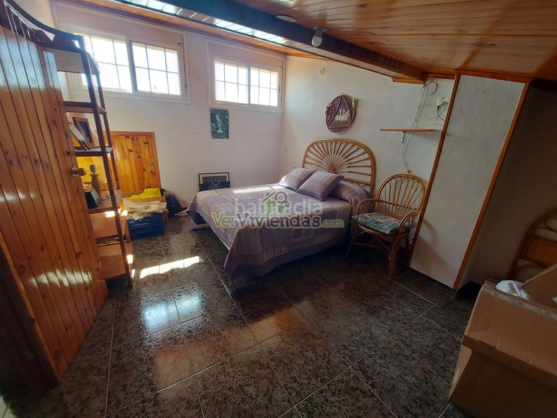 Foto 7c5932fe-3676-4492-8bd4-38b72d8d79f1. Casa amb calefacció aparcament a Masquefa