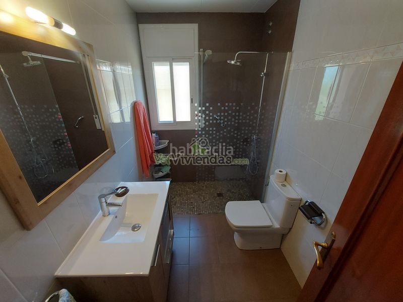 Foto 9aadd235-5b51-4159-be9e-fc0b36c1bf29. Casa amb calefacció aparcament a Masquefa