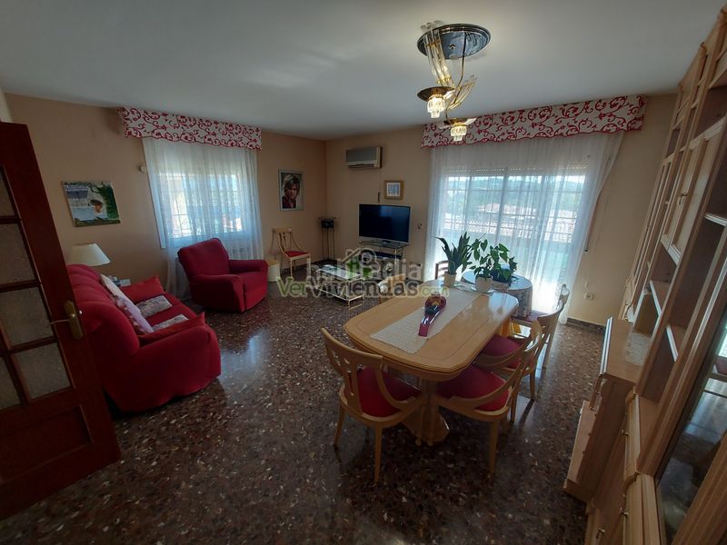 Foto a2555f23-0f46-4295-aabc-cb52edd049bd. Casa amb calefacció aparcament a Masquefa