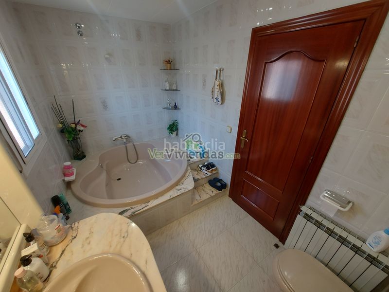 Foto c303f9af-1483-455e-a225-c3c645d0d2b3. Casa amb calefacció aparcament a Masquefa