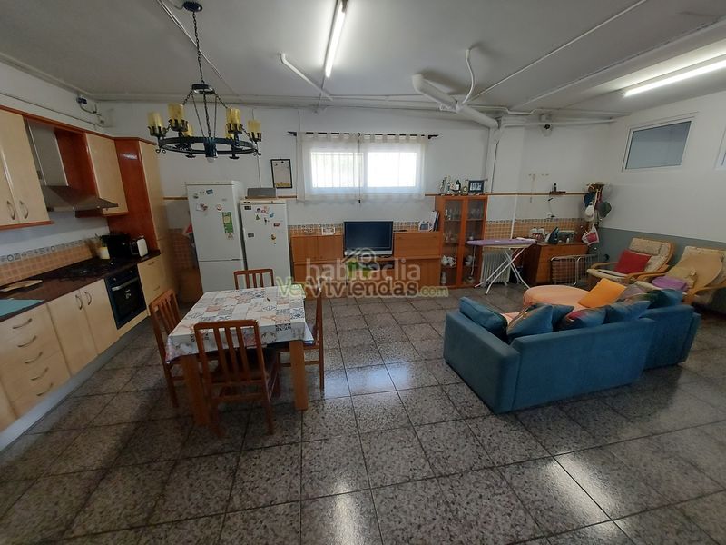 Foto c85a045f-3fc7-4501-9748-e22c151d7193. Casa amb calefacció aparcament a Masquefa
