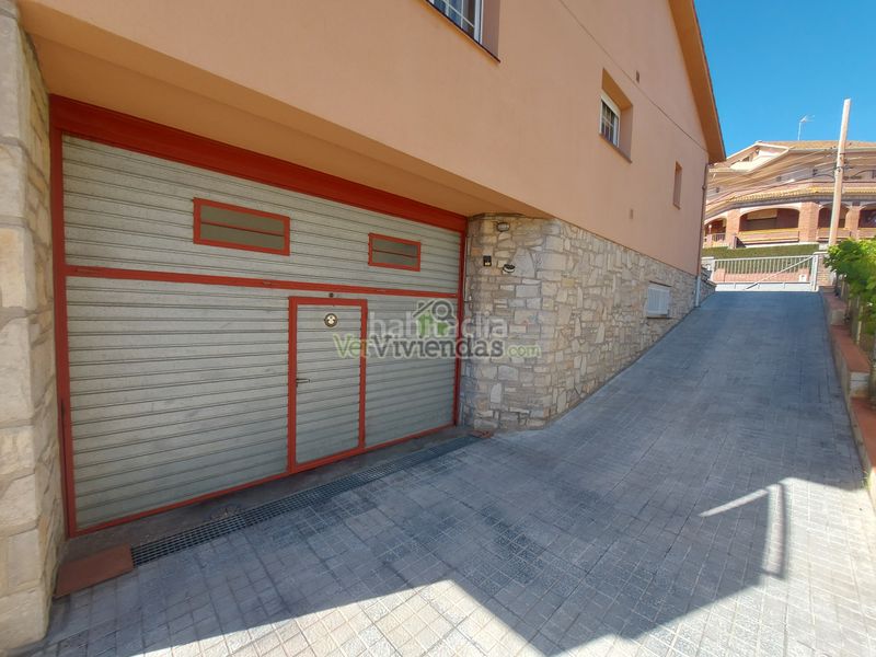 Foto de6e576c-126d-4174-ac0f-e7990c98e088. Casa amb calefacció aparcament a Masquefa