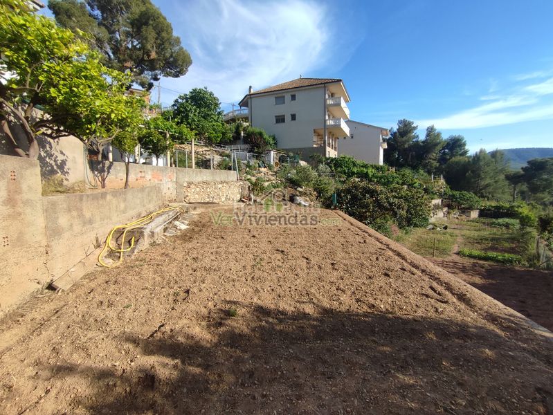 Foto b1da68ac-52ce-439c-ac4a-f7041eae6dab. Casa a carrer major 550 a Vallirana