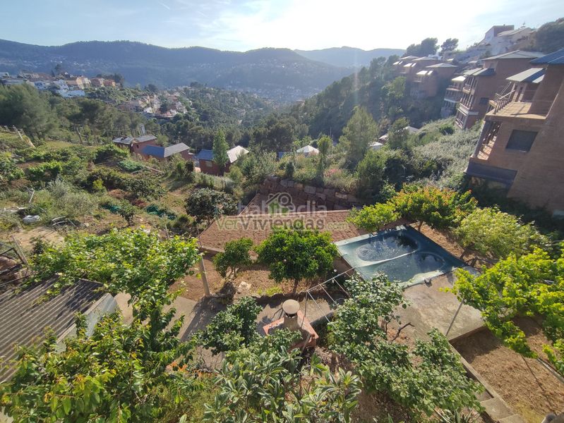 Foto bd4dd616-acd8-43f1-8bd6-2523011150ce. Casa a carrer major 550 a Vallirana