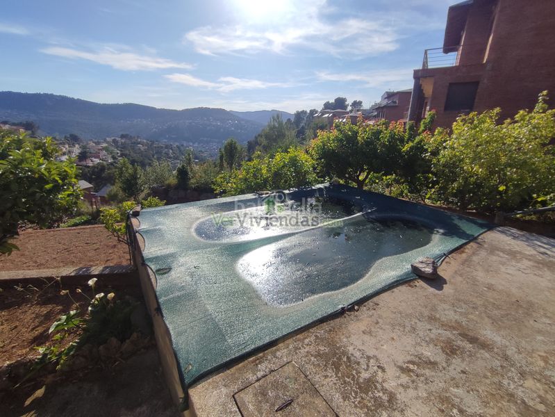 Foto ceeaeb5a-2996-4c51-8f9c-97c2ef64070b. Casa a carrer major 550 a Vallirana