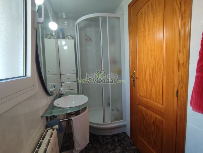 Foto e091d85f-ad8e-4f47-b463-678d7153bd6f. Casa a carrer major 550 a Vallirana