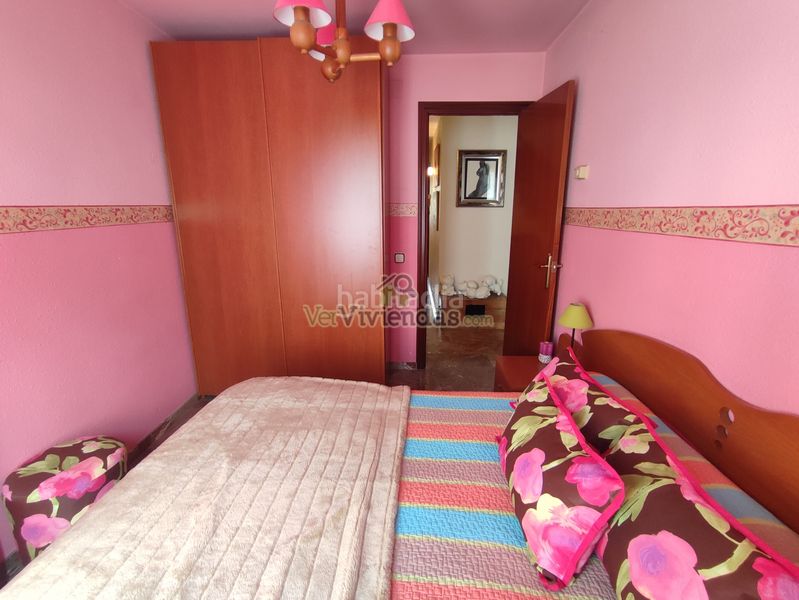 Foto 8be3b57c-a91d-4516-84de-2562600c8026. Casa adossada amb xemeneia calefacció aparcament a Torrelles de Llobregat
