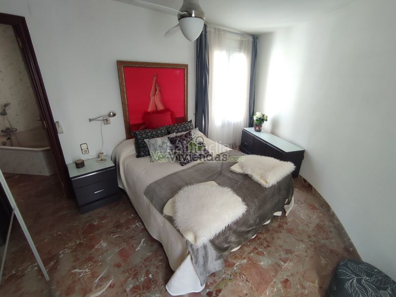 Foto ad6bdfb5-3d82-4611-984c-3f8c40f6028d. Casa adossada amb xemeneia calefacció aparcament a Torrelles de Llobregat