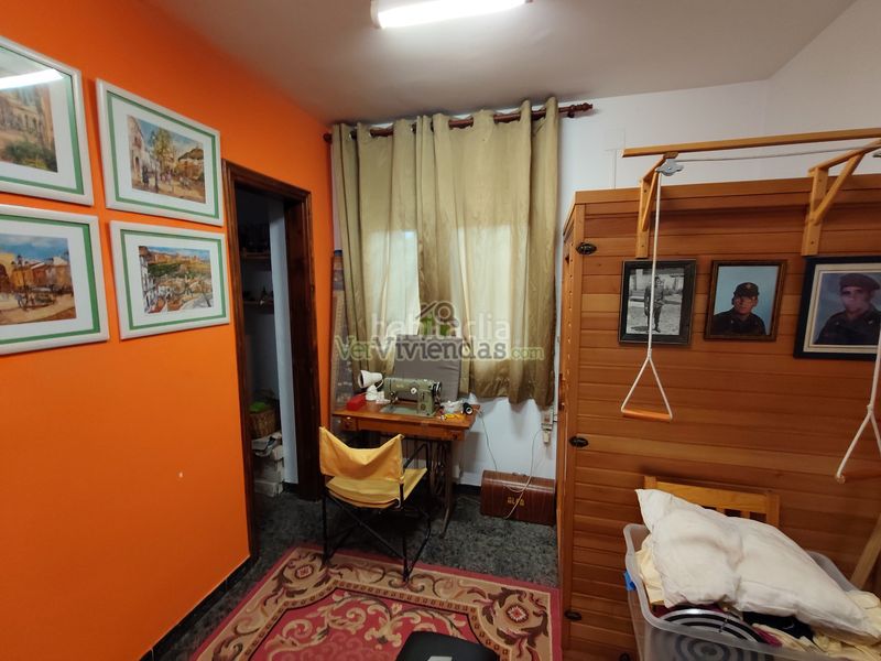 Foto 0ee26781-9874-4696-9e42-0678e4d9e6e1. Casa amb xemeneia calefacció aparcament piscina a Masquefa