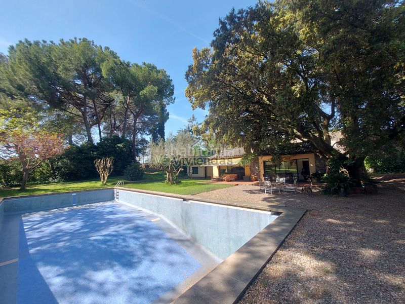 Foto 5f8e7068-2bb4-47f3-bc14-ec7d348c135d. Casa amb xemeneia aparcament piscina a Piera