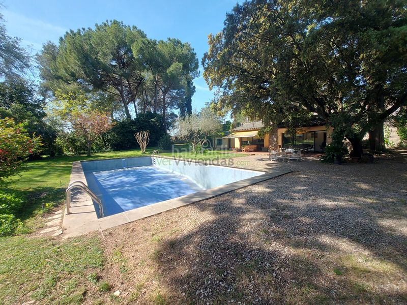 Foto 8515e614-c6aa-4850-91c9-aab15071c15b. Casa amb xemeneia aparcament piscina a Piera