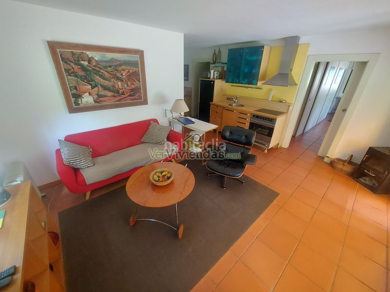 Foto 97fa7c77-f03f-4e5a-8356-547be7c1c13e. Casa amb xemeneia aparcament piscina a Piera