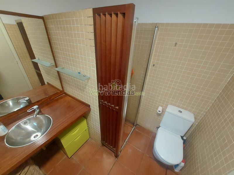 Foto a39fad10-a288-4255-a7bc-4aa3ff64cf4f. Casa amb xemeneia aparcament piscina a Piera