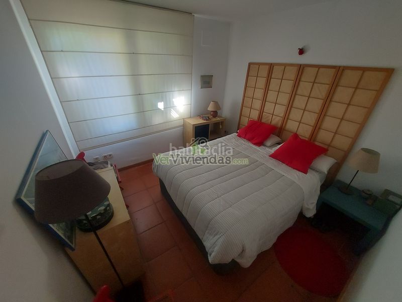 Foto b0905a02-d77e-42af-a62a-48d48e4860f3. Casa amb xemeneia aparcament piscina a Piera